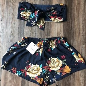 Zaful Shorts - Two-Piece Flower Print Mini Tube Top And Shorts - Zaful Shorts - Two-Piece Flower Print Mini Tube Top And Shorts -
